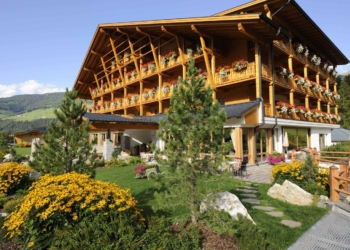 A Sesto tra fonti solfate e laghi alpini