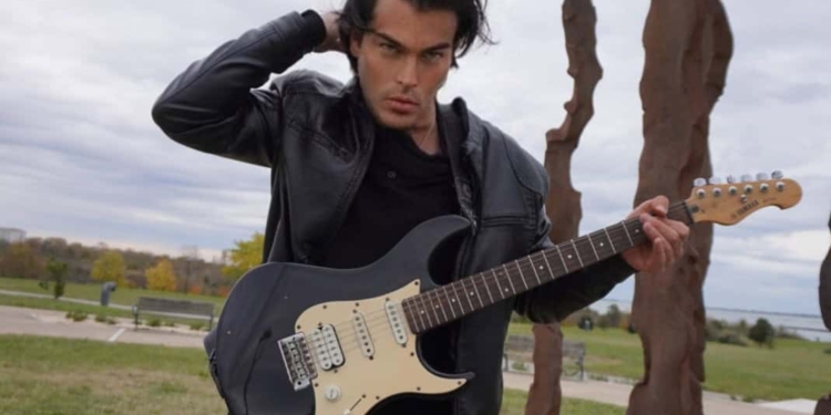 Marco Garbi, l’asso della chitarra, ora stupisce con “Numen”