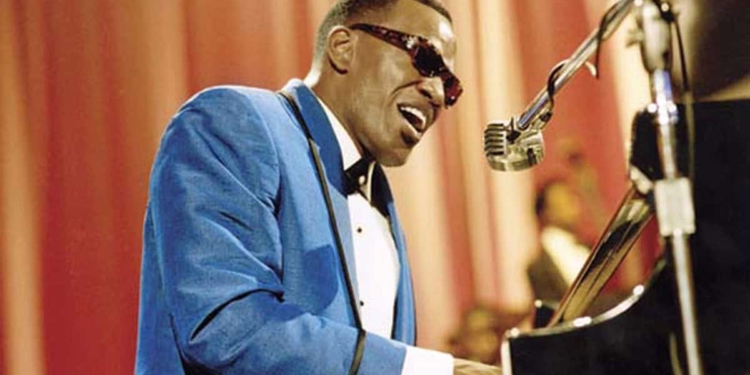 Ray Charles porta l’estate e si accompagna con un bel “Picnic”