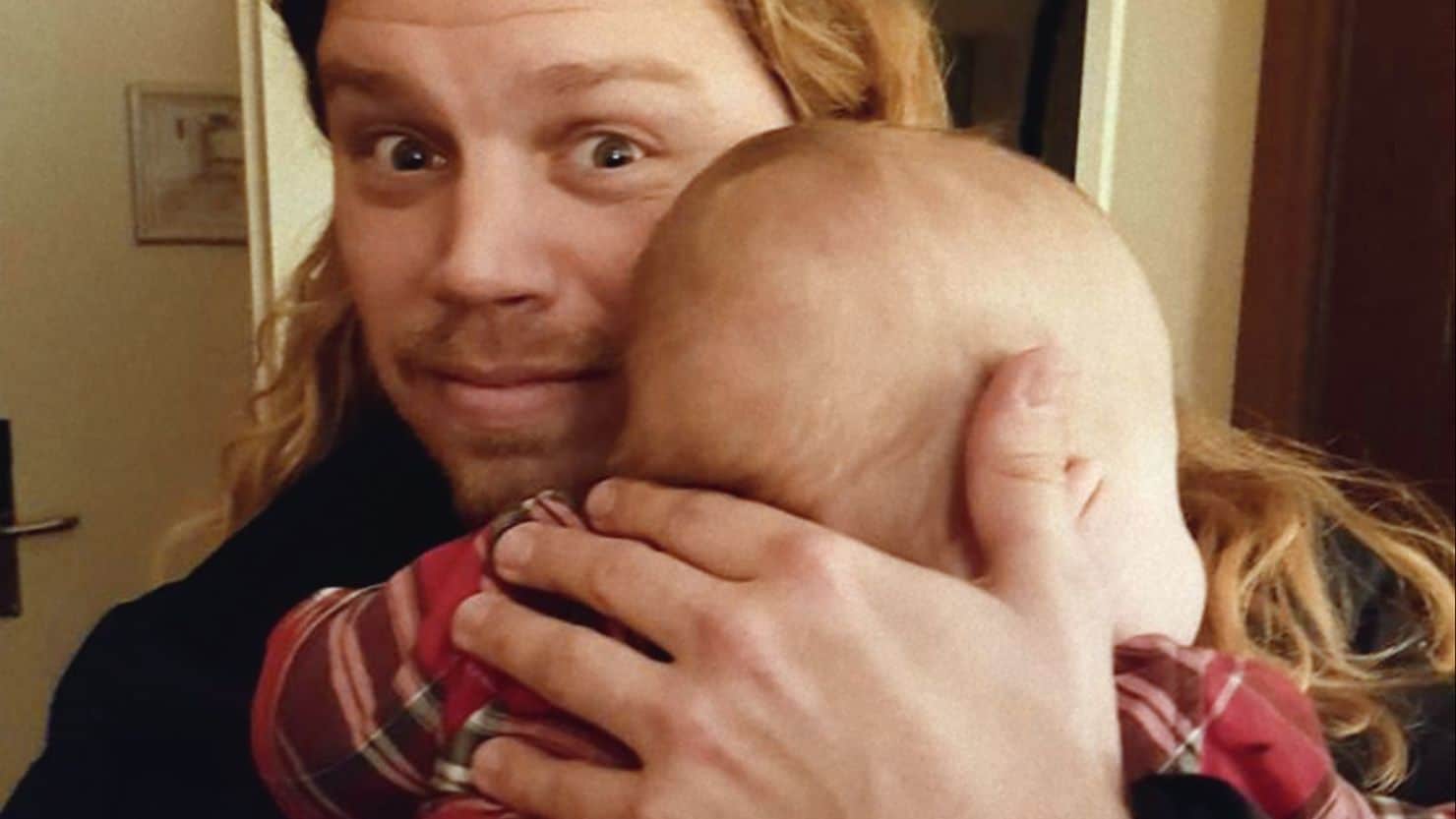 L’uomo con mille figli e la donna che ha solo un robot