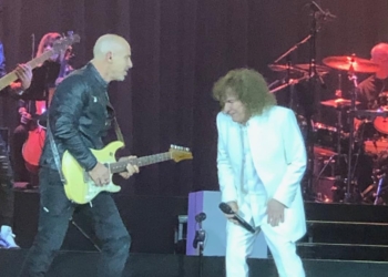 Da 50 anni “Bella senz’anima” e Cocciante infiamma l’Arena