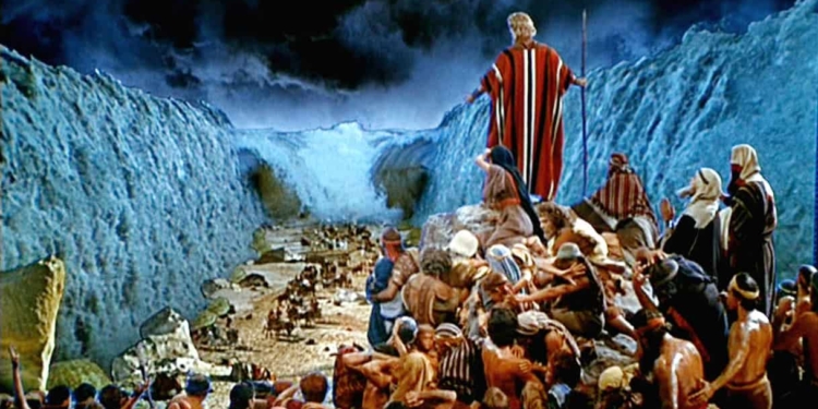 Certo si chiama Mose, ma affonda coi tempi biblici