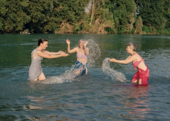 “Amiche per la pelle”: in posa per  la prevenzione del tumore al seno