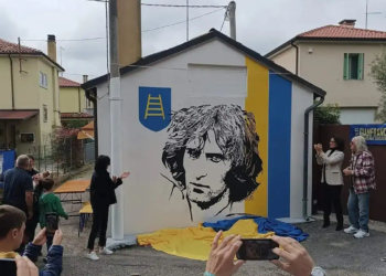 Un murale per gli 80 anni di “Zigo-gol” il ribelle del calcio