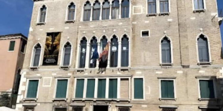 Faraoni e Regine incantano Venezia