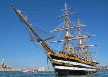 La bellezza della “Vespucci” e il triste destino della nave gemella