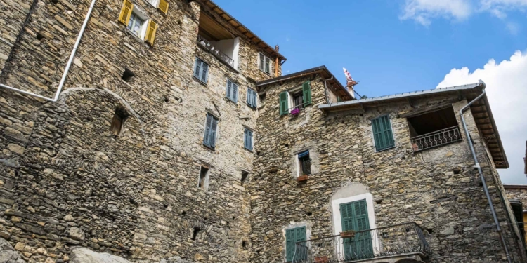 Ma davvero compro casa a un euro?