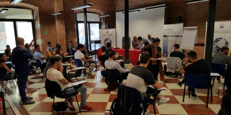 Via ai corsi addetti alla logistica: 2000 ore, 90% assunzioni