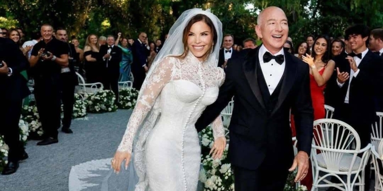 Povero Bezos! Niente può stupire dove i leoni volano