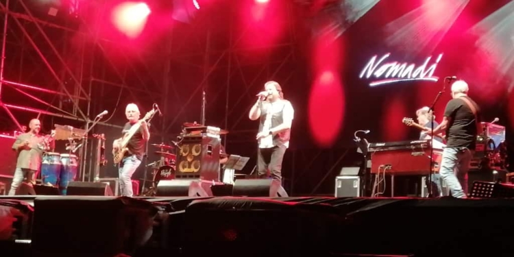 I Nomadi fanno esplodere Mirano