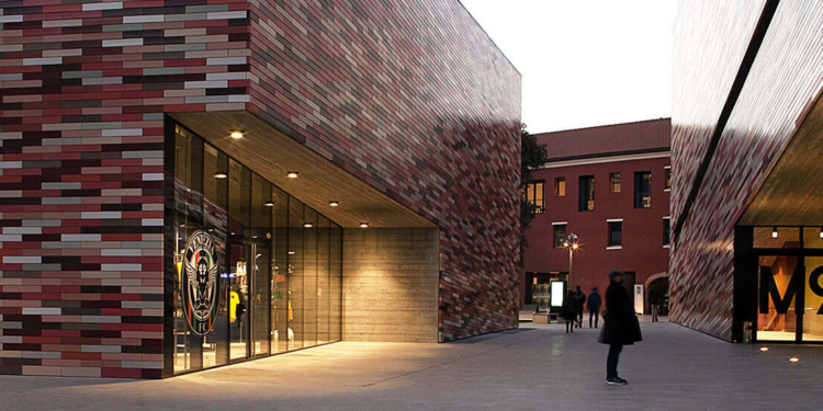 Quando non si va in vacanza. È il caso dell’M9 di  Mestre