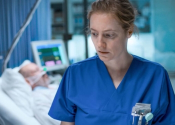 “L’ultimo turno”; il più duro di un ospedale ma anche il più umano