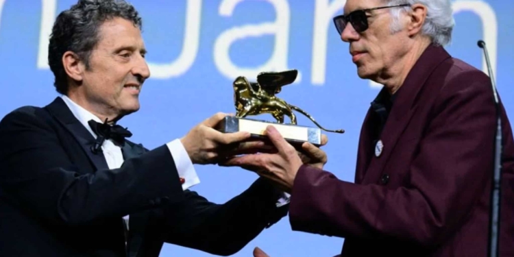 Giù il sipario: Venezia nel segno di Gaza e Servillo miglior attore