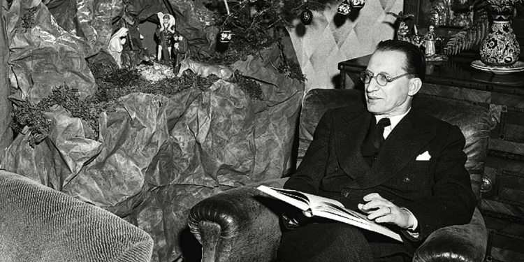 Per De Gasperi applicare la Costituzione voleva dire difenderla