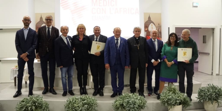 Benazzi (ULSS2) e Don Carraro (CUAMM) ricevono il “Giovanni Paolo II”