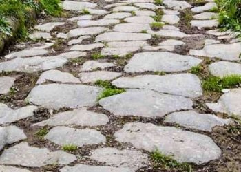 Per le antiche strade