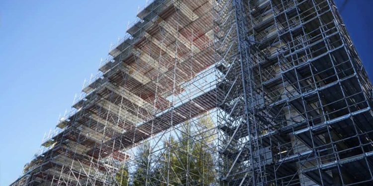 La trevigiana Euroedile firma il ponteggio dello storico trampolino di Cortina