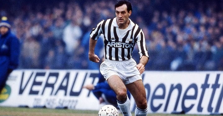 Storia di Gigi De Agostini: ricoprì tutti i ruoli in campo a parte il portiere