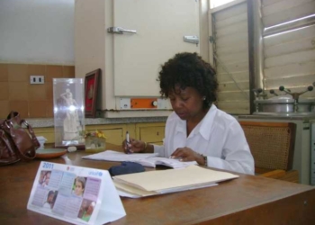 “Coltivo una rosa bianca”: Anselma e i medici cubani