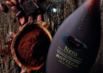 Colomba e Nero Bottega per celebrare la Pasqua