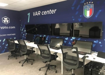 Che calcio è? Fuori dai Mondiali, escort e ora gli arbitri