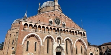 Giugno nel segno dei santi Francesco e Antonio                             