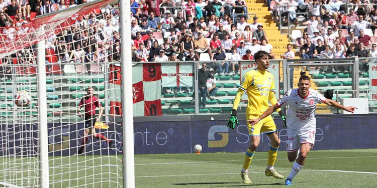 1° maggio da incorniciare: il Padova resta in B!