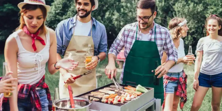 Vino per la grigliata: dalla salsiccia alla bistecca, gli abbinamenti estivi