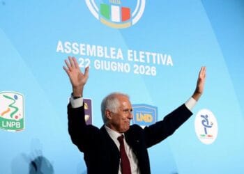 Ce la farà Malagò a salvare il calcio?