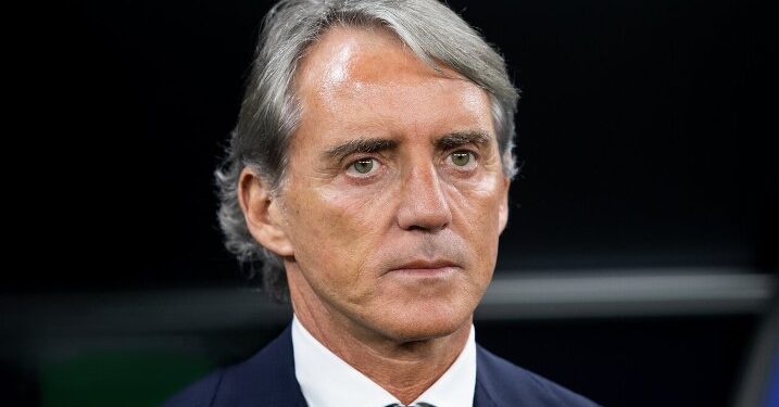 Non c’era fretta, ma questi hanno fatto di tutto per ridicolizzare il calcio italiano