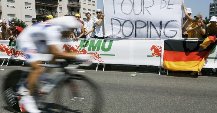 Ciclismo, le nuove frontiere del Doping e le ombre sul Tour de France
