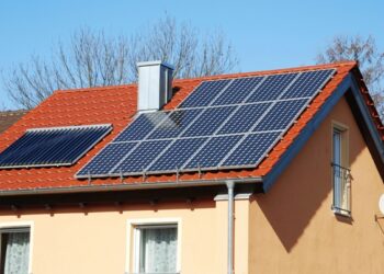 Un’Italia “solare”: boom del fotovoltaico e grande risparmio