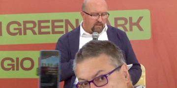 Dove fanno ancora il festival dell’Unità e l’arena è intitolata a Guccini