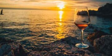 Vino nelle spiagge: un ferragosto da incorniciare