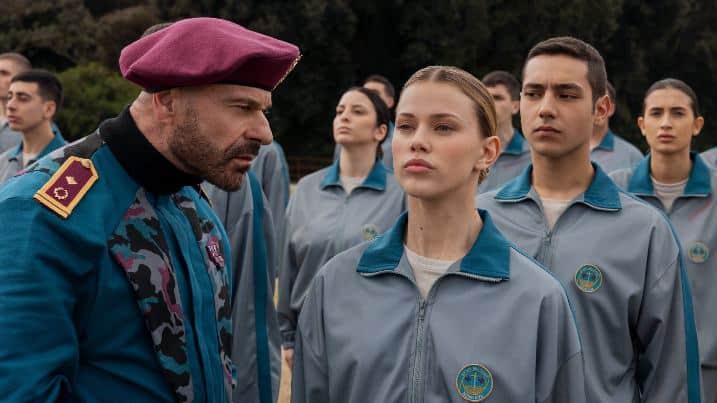 Su Netflix prima il ritorno a scuola poi storie di “Maschi veri”