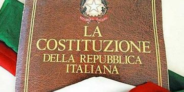 L’Intervento/ Così si erode la democrazia. Ci salva solo la Costituzione