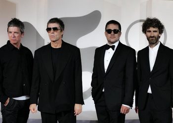 Oasis: la storia infinita dei fratelli Gallagher. Dalle case popolari di Manchester al red carpet di Venezia 83°