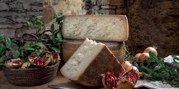 Che sapore ha il formaggio nel più antico caseificio della Sardegna e tra i più antichi d’Italia?