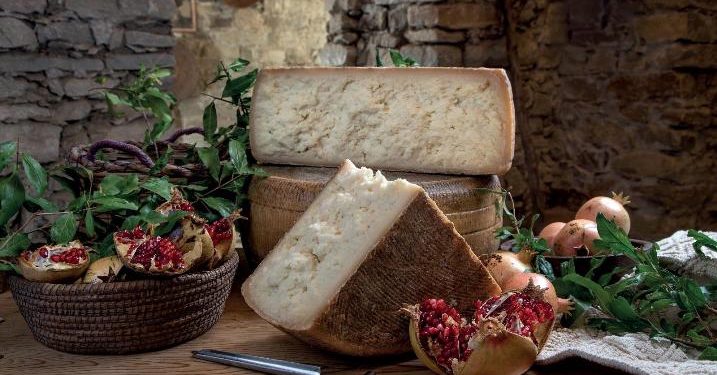 Che sapore ha il formaggio nel più antico caseificio della Sardegna e tra i più antichi d’Italia?