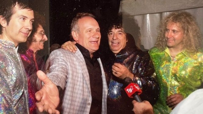 Lucio Tunis, il re cagliaritano del revival che riporta in vita gli anni ’60 e ’70