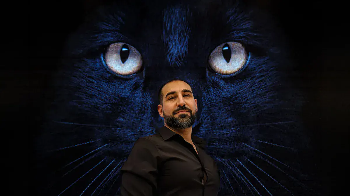 I libri, due gatti neri e, per finire, un omicidio
