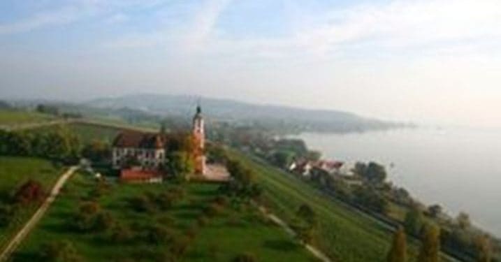 Passeggiate, degustazioni nelle cantine, tour in nave e festival gastronomici: la stagione del foliage nella regione internazionale del Lago di Costanza